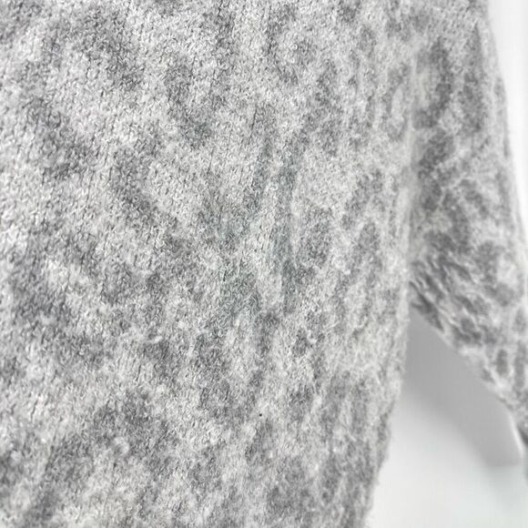 Rachel Zoe Women's Knitted Cowl Neck Leopard Print Pullover Sweater Gray Medium - Picture 8 of 11